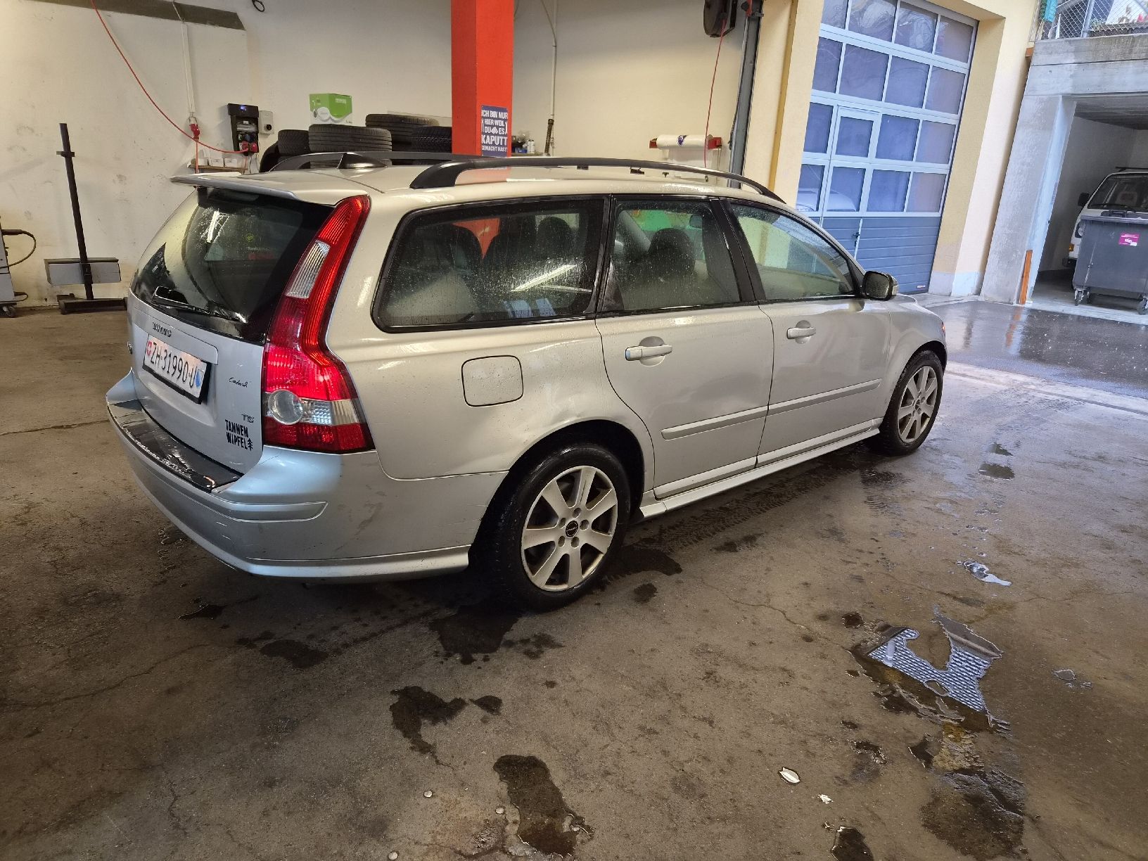 Volvo Autos: Volvo V50 T5  – D'occasion à Hinwil par Service95 2