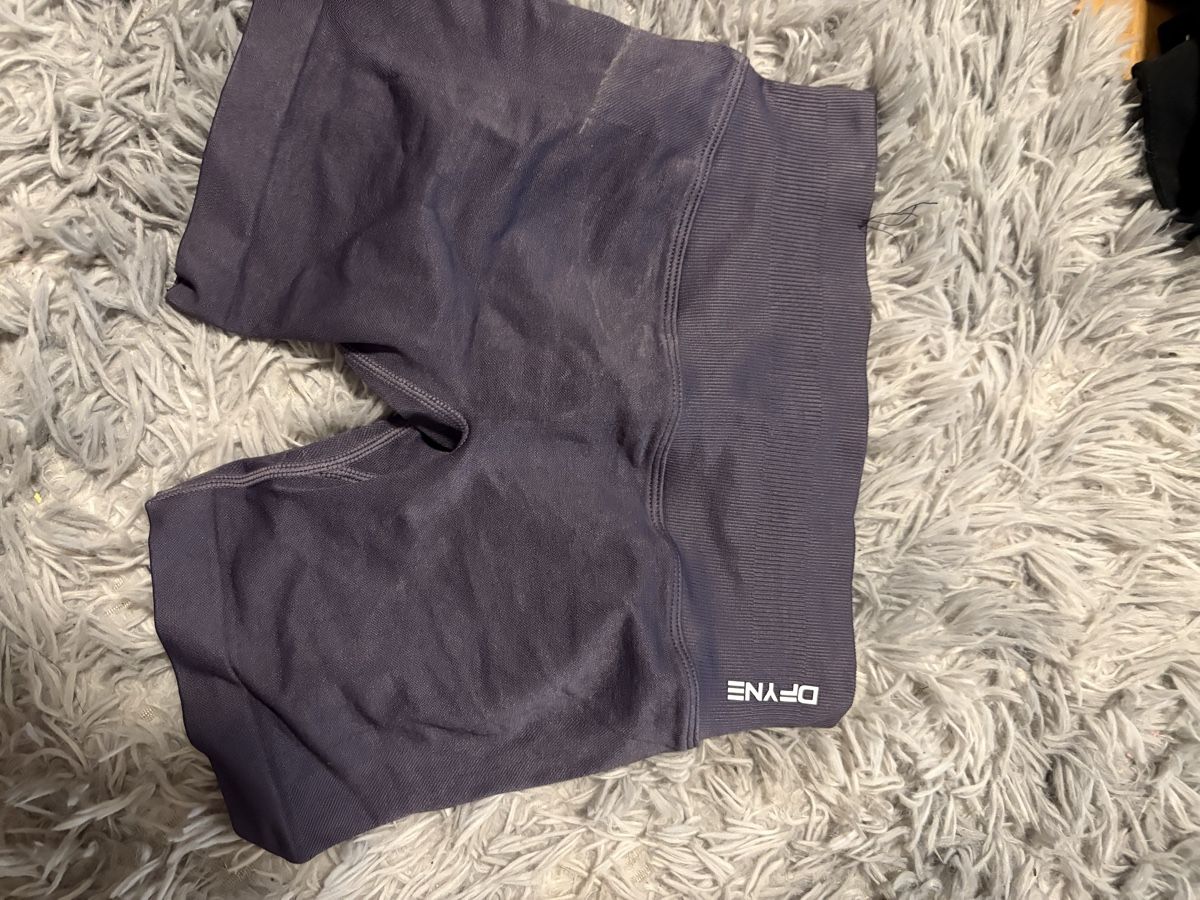 DFYNE Leggings: DFYNE gym shorts – Neu (gemäss Beschreibung) aus Basel von pau_s6pv