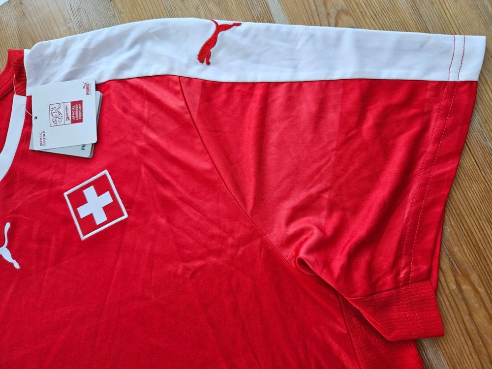 Puma Maillots de corps & Pantalons: Trikot Schweiz Puma NEU Gr. XXL Schweizer Fussball Nati EURO – Neuf (Voir description) à Hägglingen par United-Village-Trade 3
