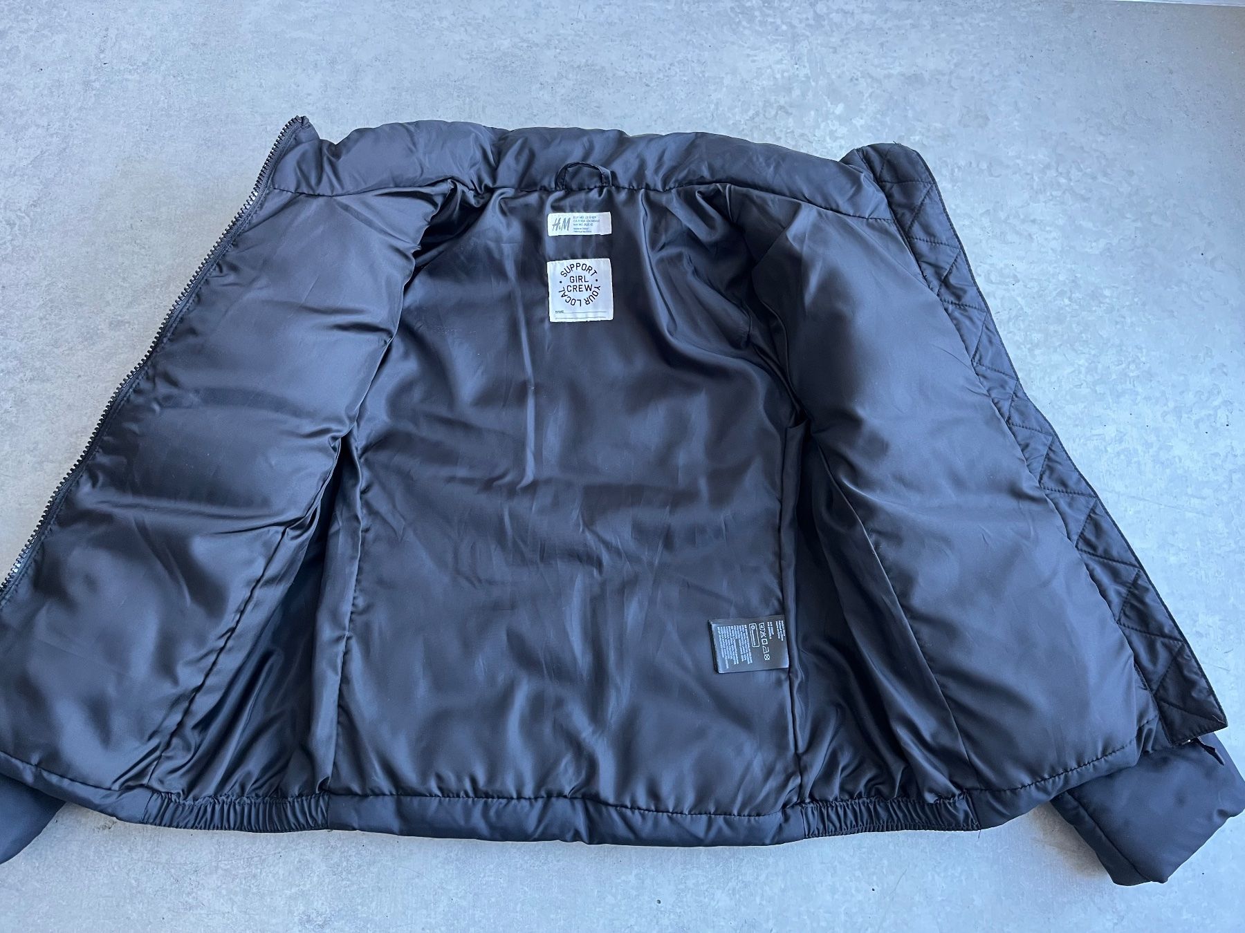 H&M Giacche & Cappotti: H&M Winterjacke schwarz Gr. 140 – Nuovo (secondo la descrizione) da Zollikofen venduto da spunk65 4