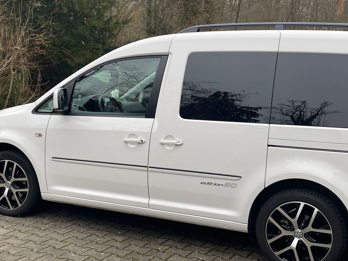 VW Autos: VW Caddy Edition 30 – D'occasion à Altendorf par rob93mos