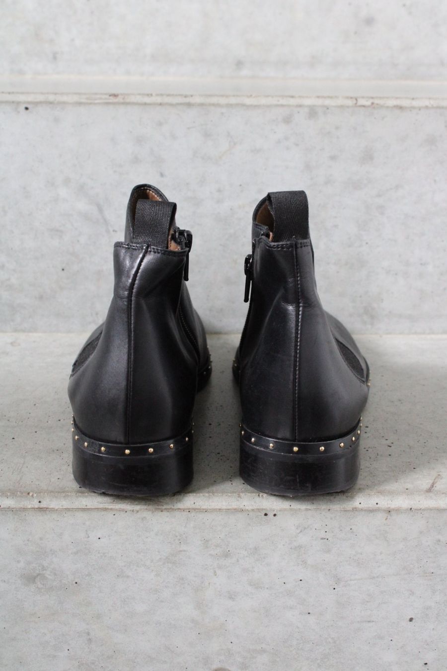 Navyboot Scarpe da donna: Pertini Leather Ankle Boots with Studs – Usato da St. Gallen venduto da look-twice 3