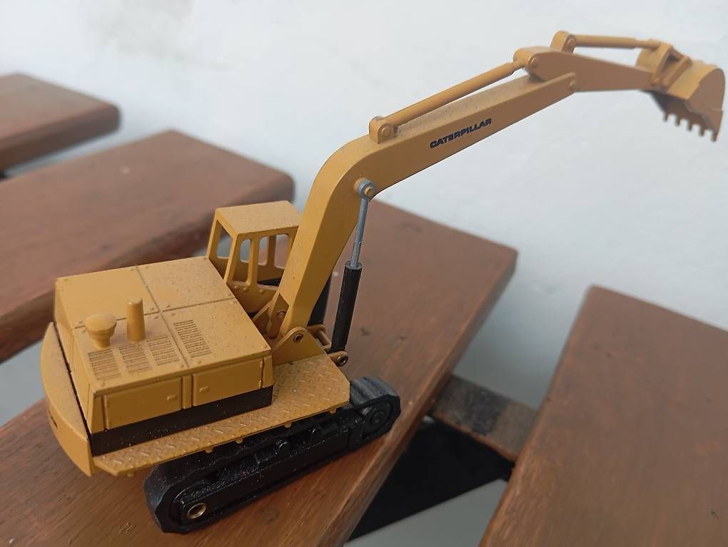 Modellini d'auto: NZG No 143 Bagger Made in Western Germany – Usato da Basel venduto da Petergunn 2
