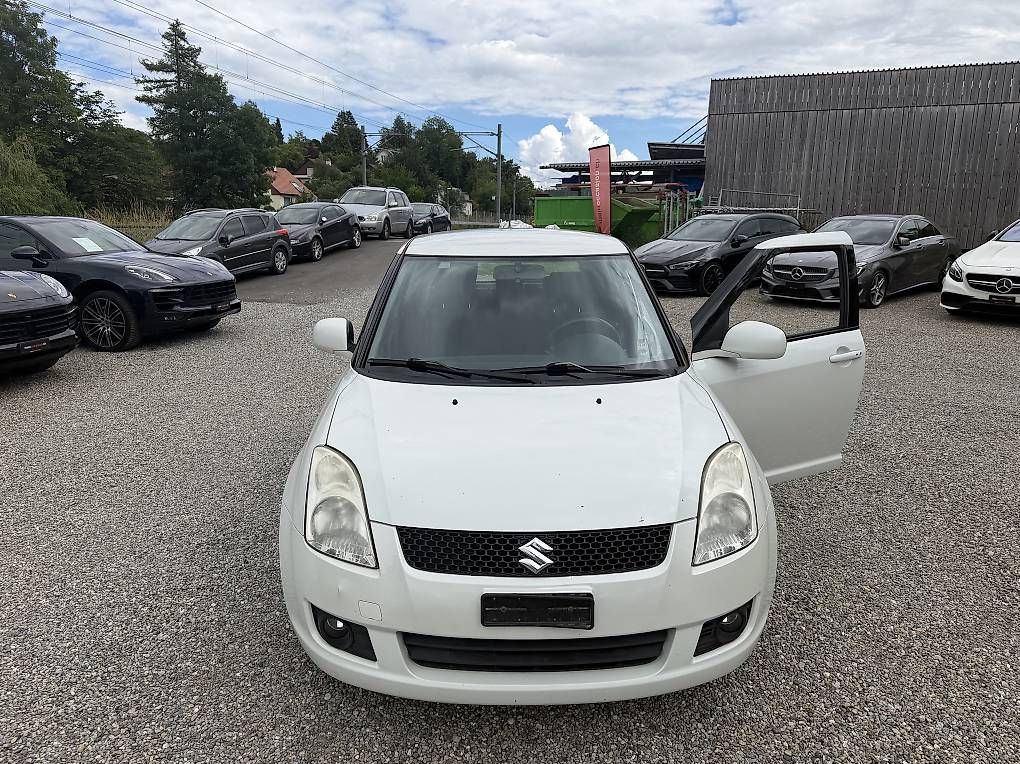 Autos:  Suzuki Swift 1.3 Navigation .Klima   – Gebraucht aus Winterthur von Sinoregi 2