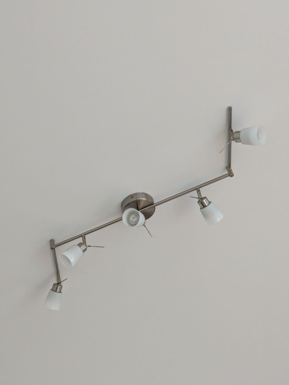 Ikea Lampadari & plafoniere: Lampe mit 5 Spots - Glühbirne inklusive IKEA – Usato da Zürich venduto da gab_57qm 1