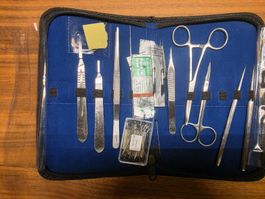 Präparationsbesteck Set Sezierset in Etui Medizin Biologie