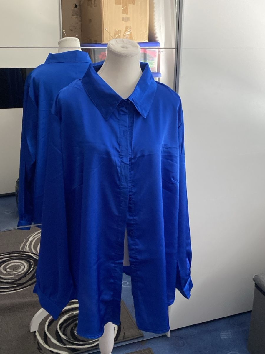 Camicette: Bluse – Nuovo (secondo la descrizione) da Gossau ZH venduto da Lavinia07