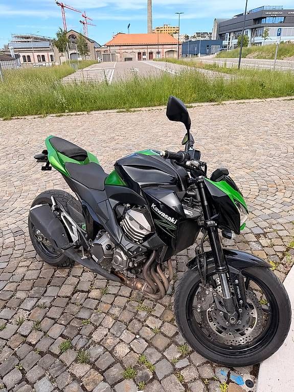 Kawasaki Strada: Kawasaki z800 e – Usato da la chaux-de-fonds venduto da ed1825