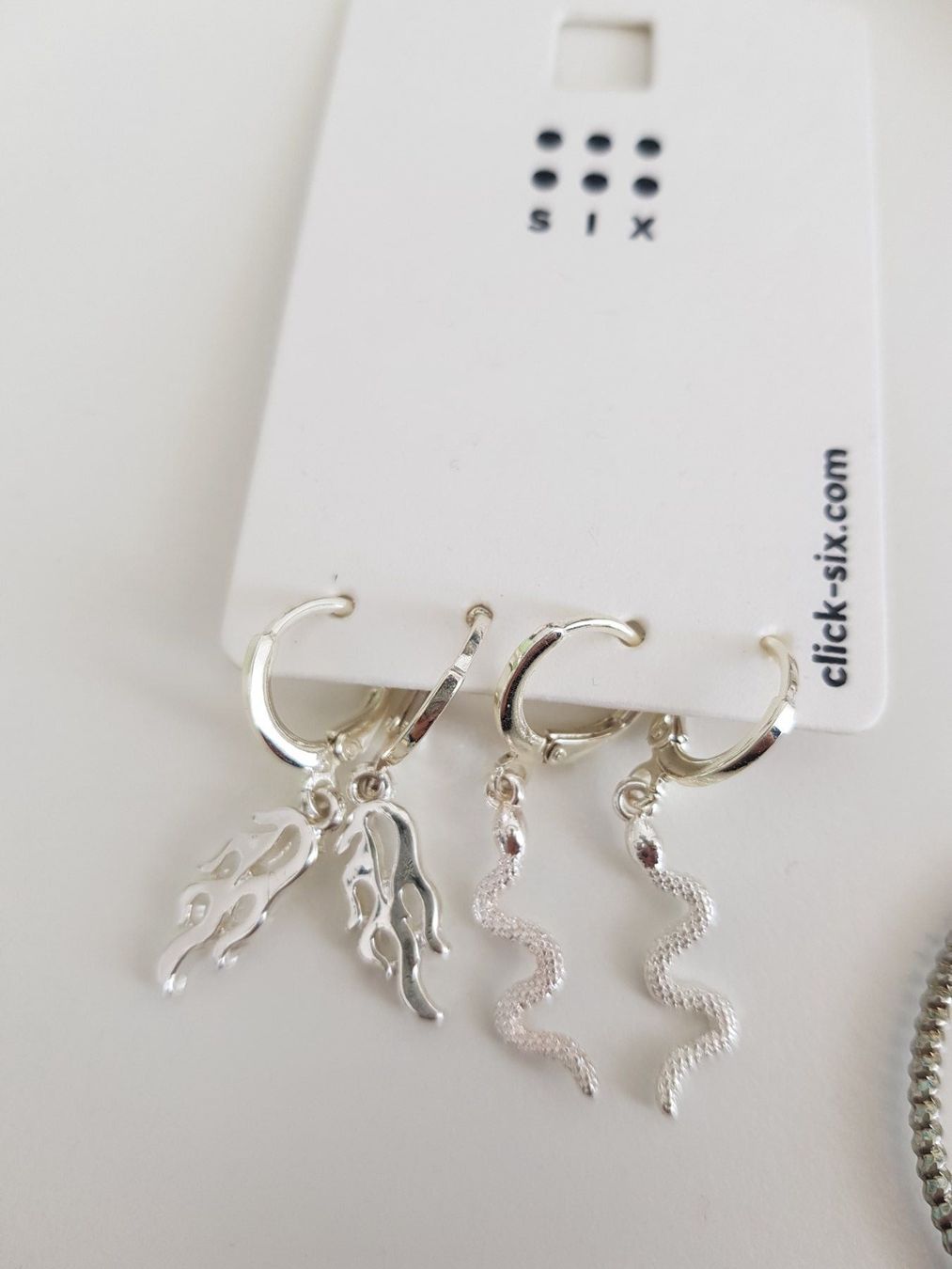 Ohrringe & -stecker: Ohrringe Ohrhänger, Modeschmuck, 6 Paar – Gebraucht aus Wettswil von Tinman01 4