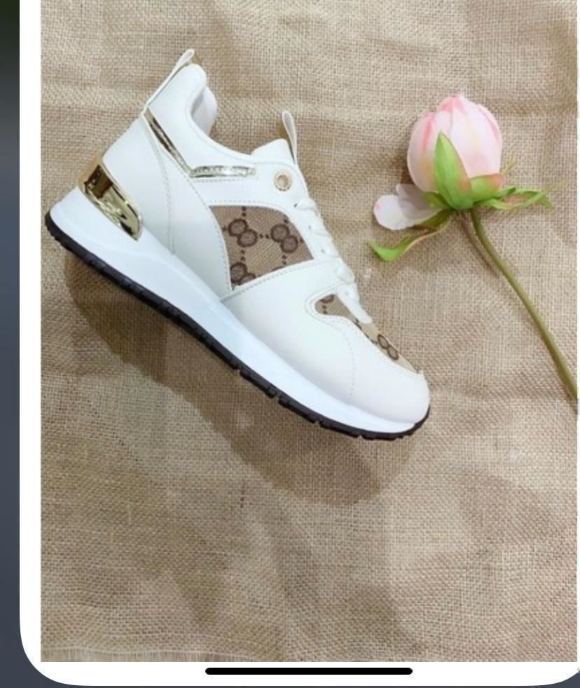 Scarpe da donna: Basket beige bord doré – Nuovo e nell'imballaggio originale da Petit-Lancy venduto da mina222 1