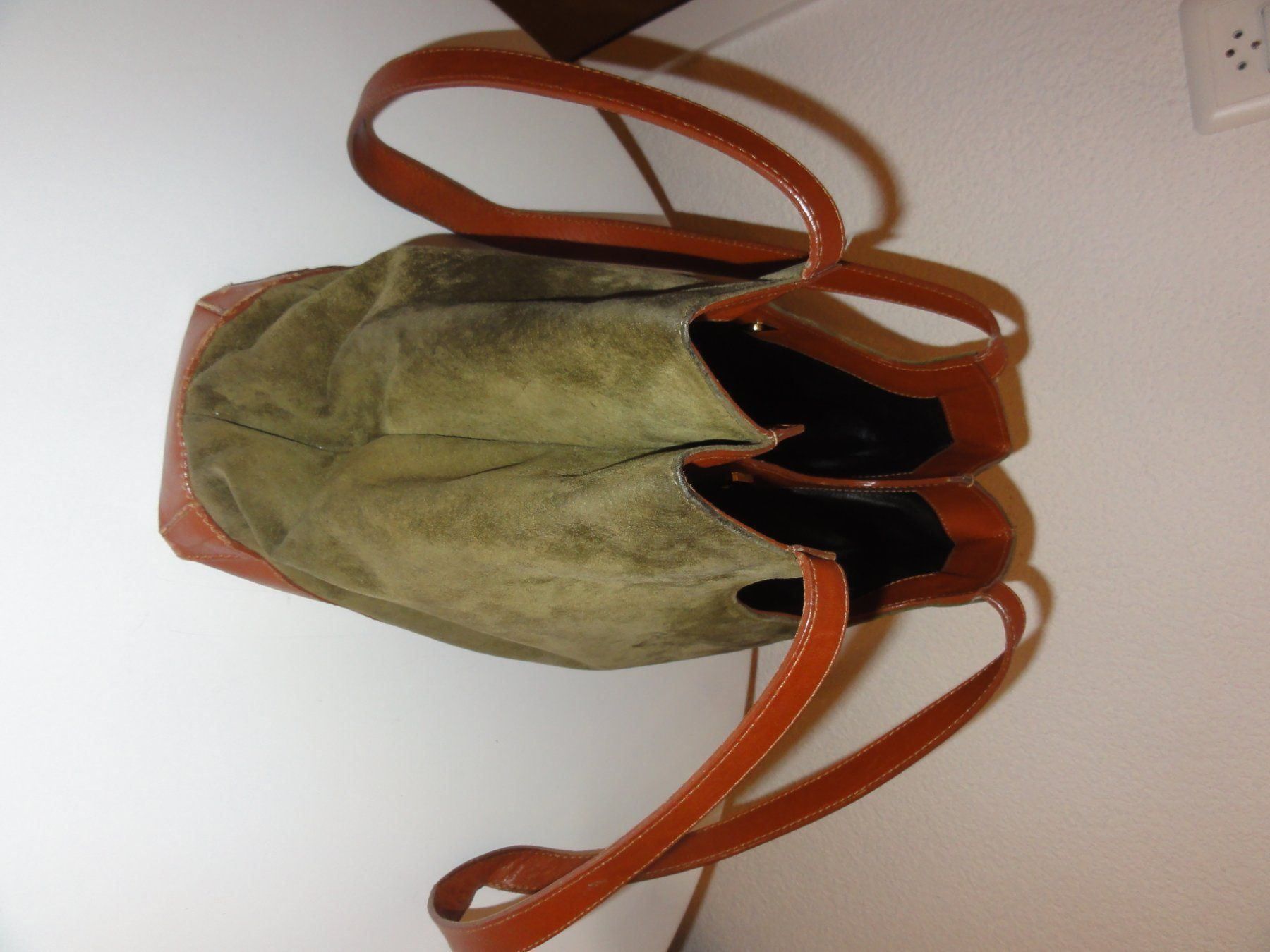 Fendi Borse da donna: Handtasche Fendi – Usato da Steffisburg venduto da Robinh.17 2