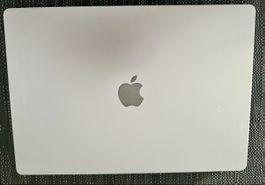 Apple MacBook Pro 16 M2