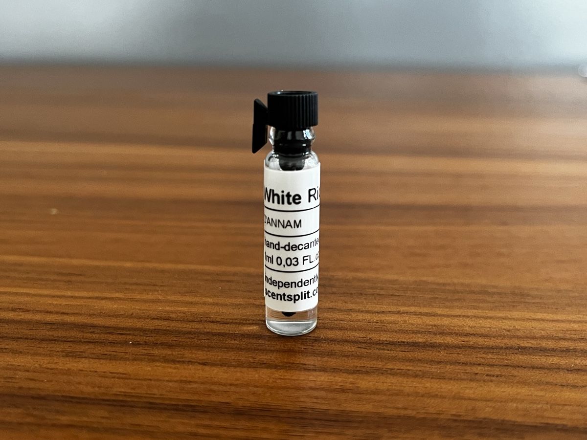 Profumi & Eau de Toilette: D’Annam White Rice Probe 1ml – Usato da Oberwil BL venduto da nat_n2nh