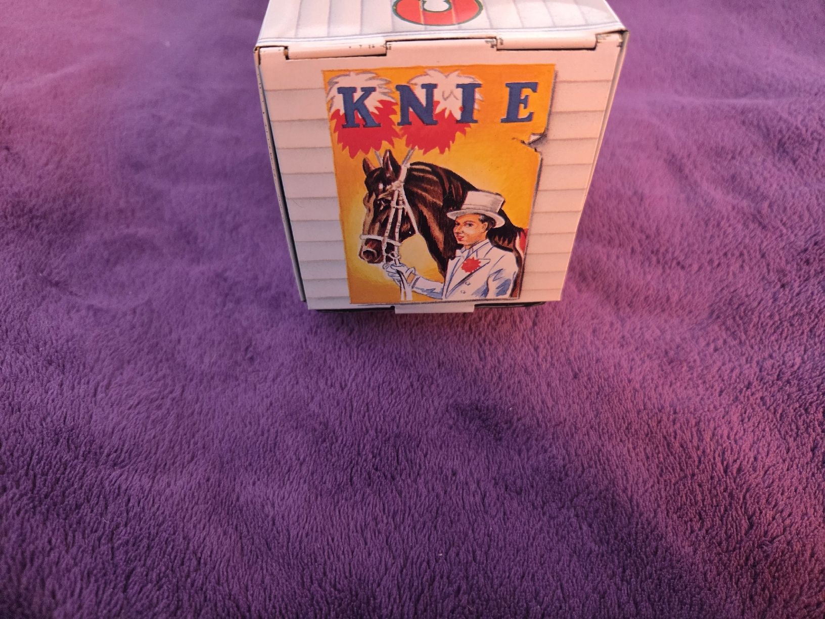 Kit di modellismo & Modellini statici: Camion Cirque Knie boite de Läckerli – Usato da Penthalaz venduto da cel_zv7p 2