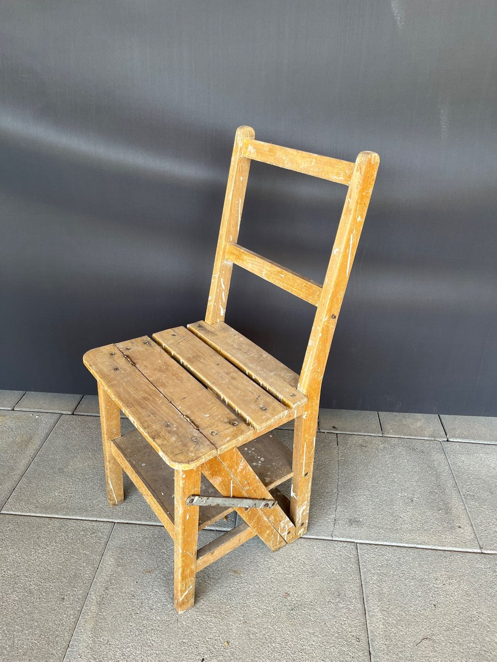 Chaises: Trittleiter/Stuhl Holz – D'occasion à Oberuzwil par lofici