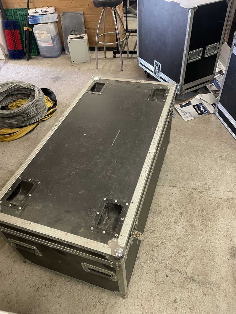 Topcase: Flightcase – Gebraucht aus Quinto von space90 3