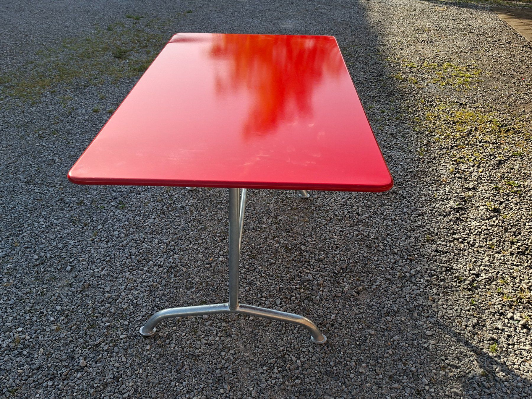 Tavoli: Gartentisch Klappbar 140cm X 75cm Rot – Usato da Buch am Irchel venduto da alinea11 5