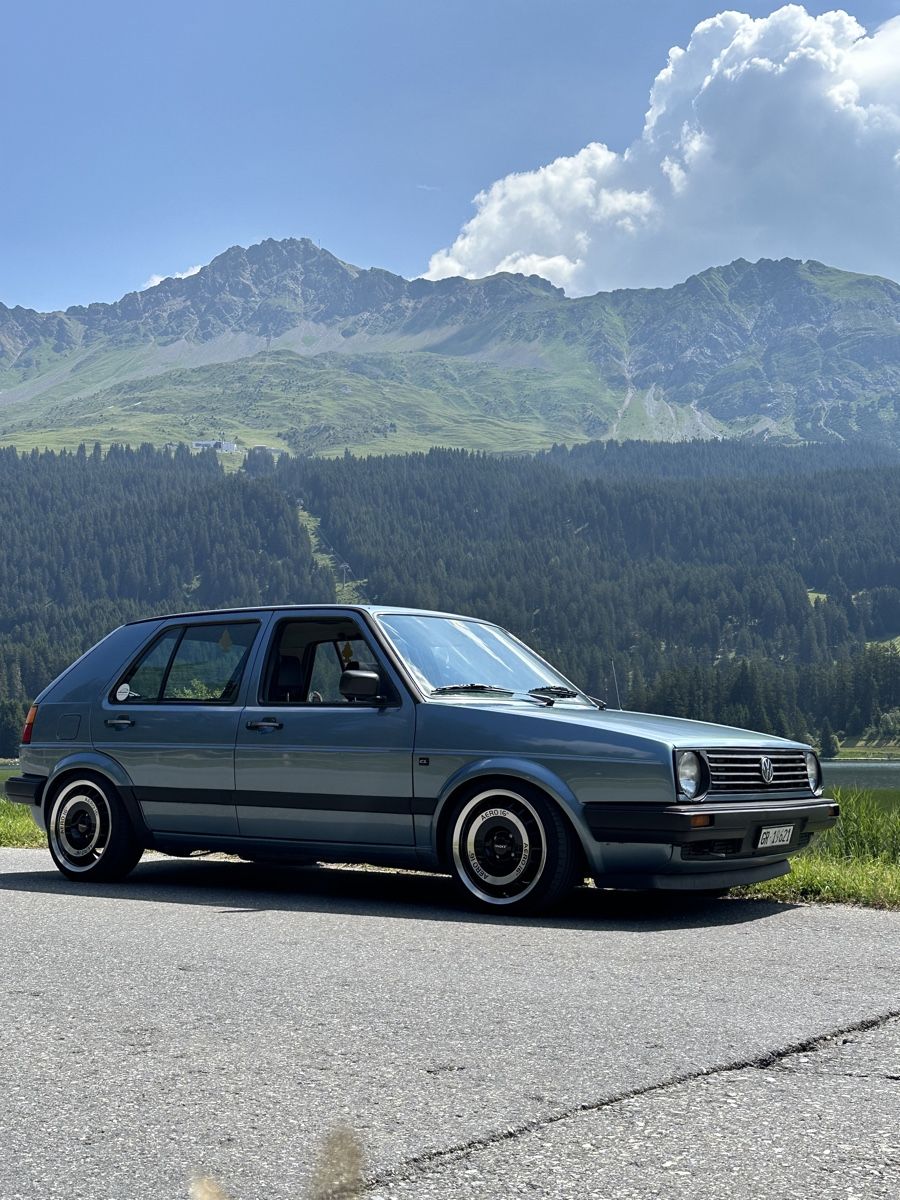 VW Autos: Golf 2 CL 1.8  – D'occasion à Trin par Erican55