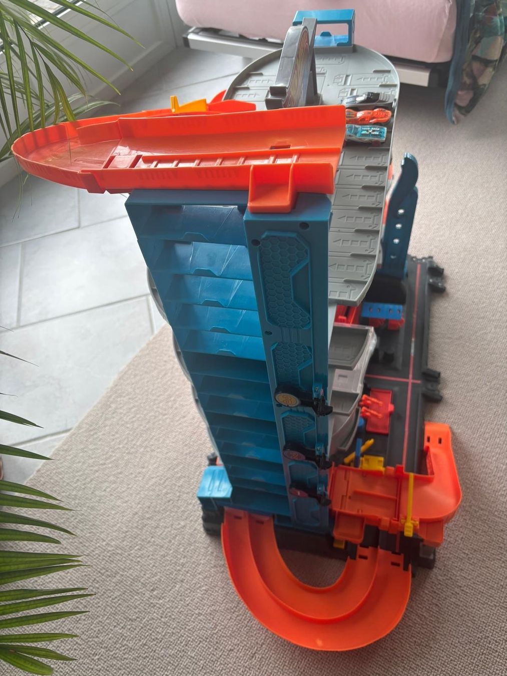 Hot Wheels Spielzeuge: Hotwheels Garage (Bahn) – Gebraucht aus Dürrenroth von a.d.s 2