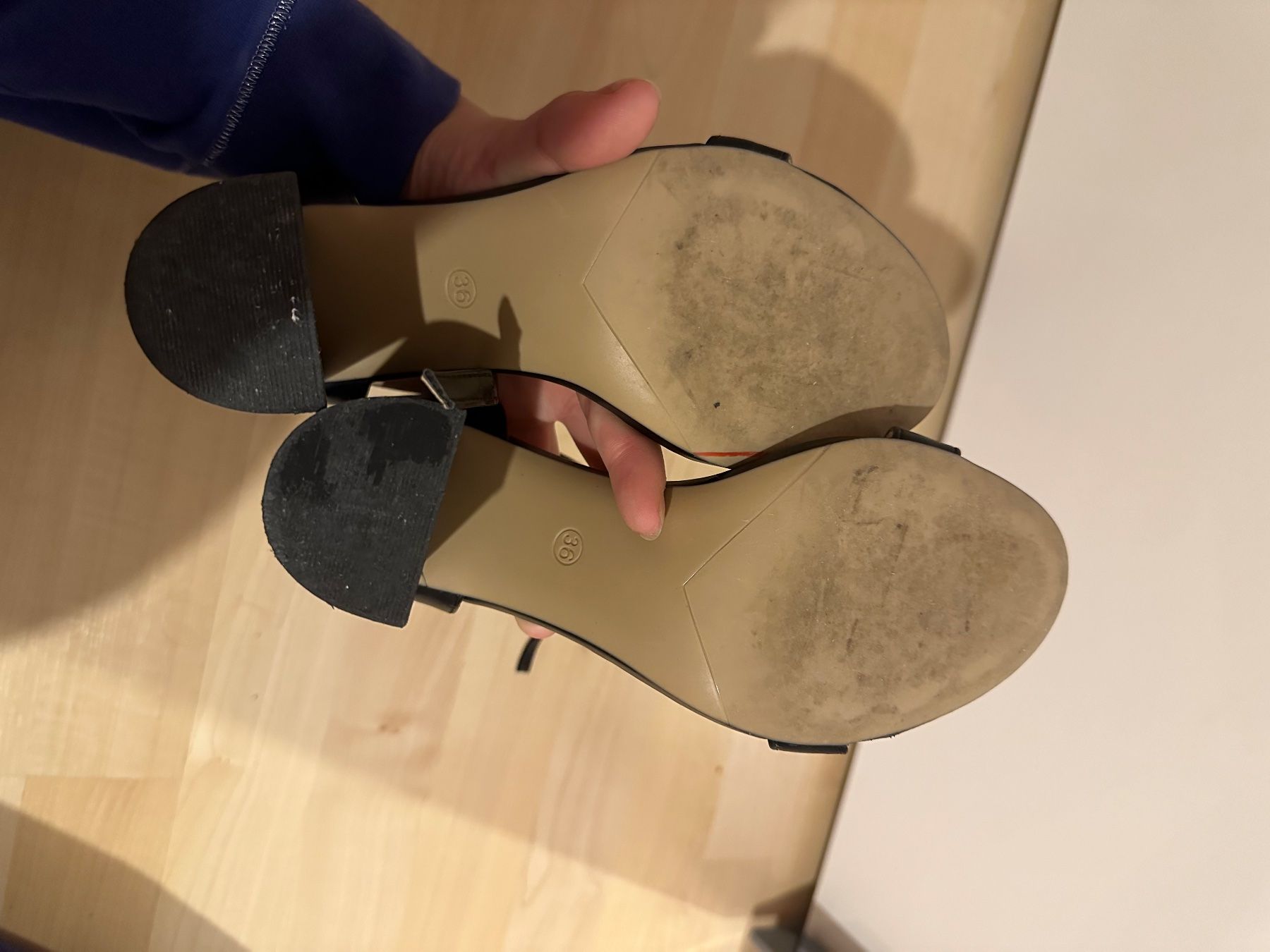 Damenschuhe: Sandaletten mit Absatz Schwarz Damen – Gebraucht aus Triengen von nes_l8cj 3