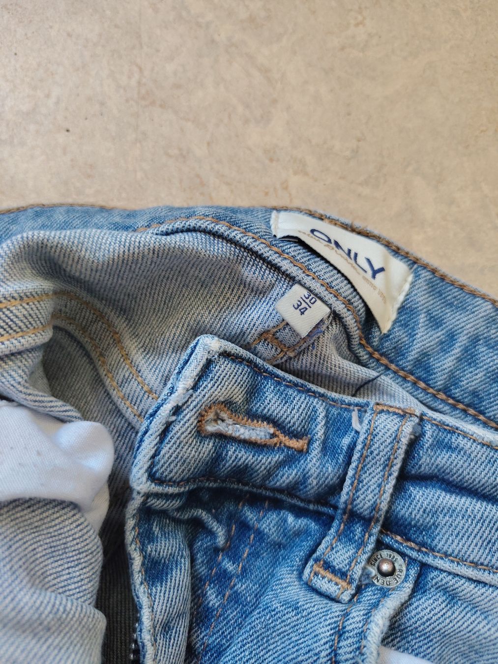 Only Jeans: Damen Jeans ONLY hellblau 30/34 – D'occasion à Bern par ann_hzj8 1