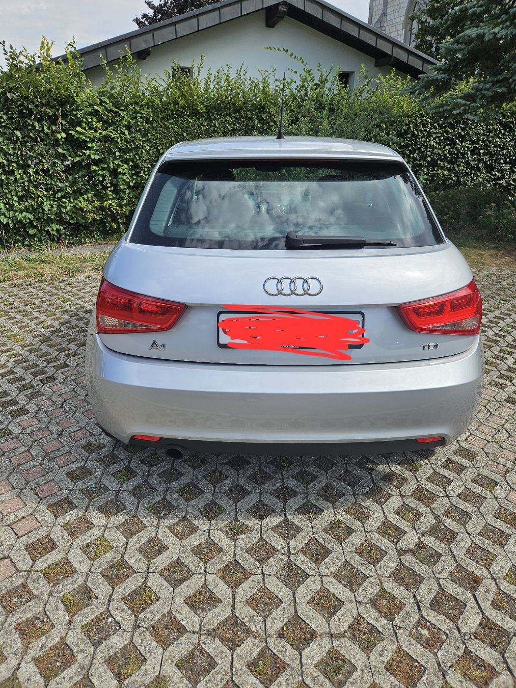 Audi Autos: Audi A1 – Gebraucht aus Hildisrieden von carmenst85 2