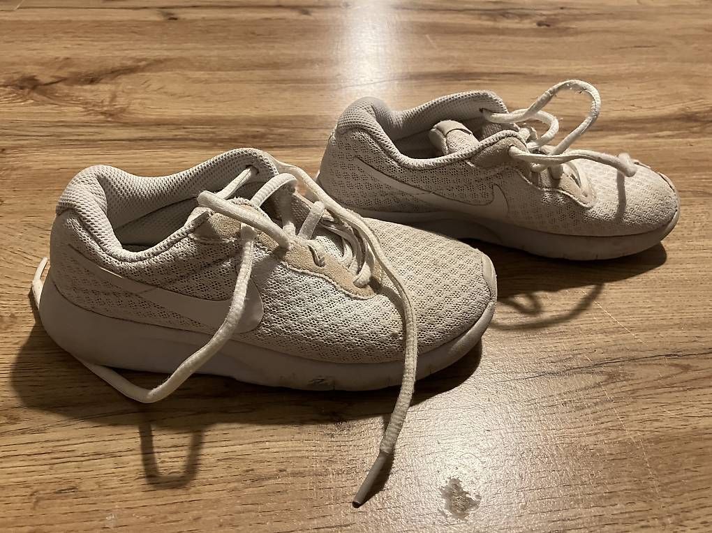 Scarpe per ragazzi: Basket Nike taille 29.5 – Usato da Martigny venduto da avf_w8zf 1