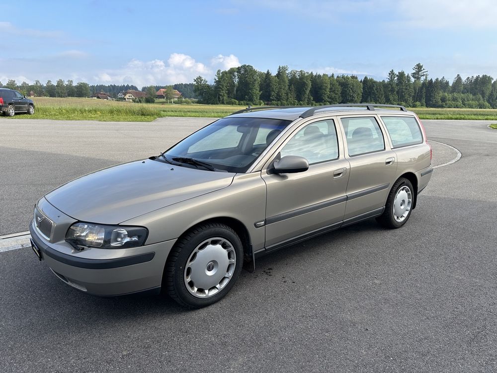 Volvo V70 2.4T