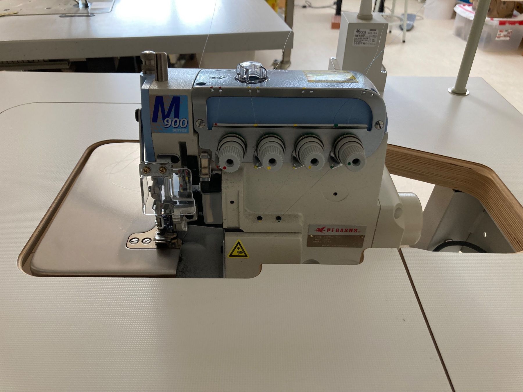 Nähmaschinen: Overlock Nähmaschine, Pegasus M 952-52 – Gebraucht aus Rapperswil von peter081 3