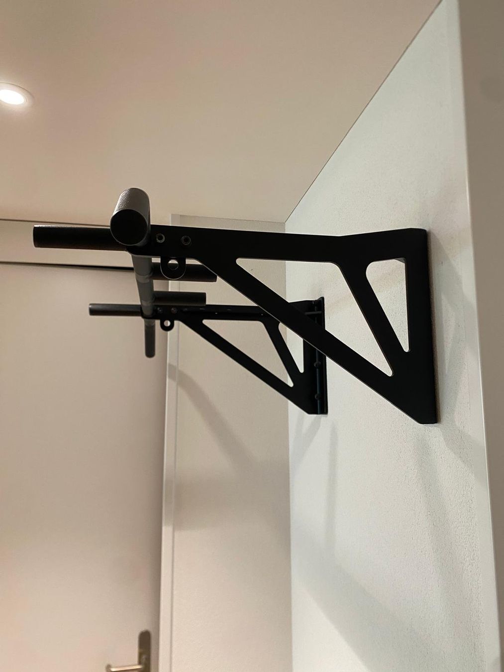 Hometrainer: Hold Strong Multigriff Klimmzugstange – Usato da Gisikon venduto da and_7959 1