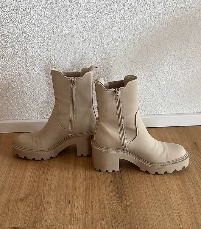 Scarpe da donna: Stiefelette Damen fast neu Beige Gr. 37 – Usato da Hettlingen venduto da sch_gr5s 3