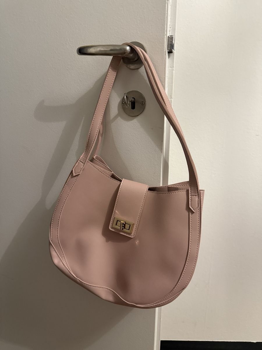 Borse da donna: diverse Taschen zu verkaufen – Usato da Winterthur venduto da y.al9 2