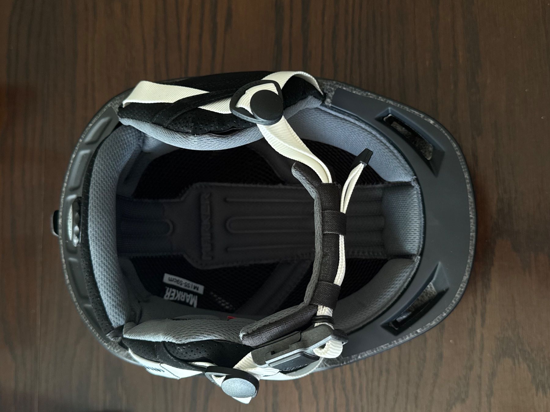 Marker Caschi: Marker Skihelm + Uvex Skibrille – Usato da Binningen venduto da Dan_Shachar 3