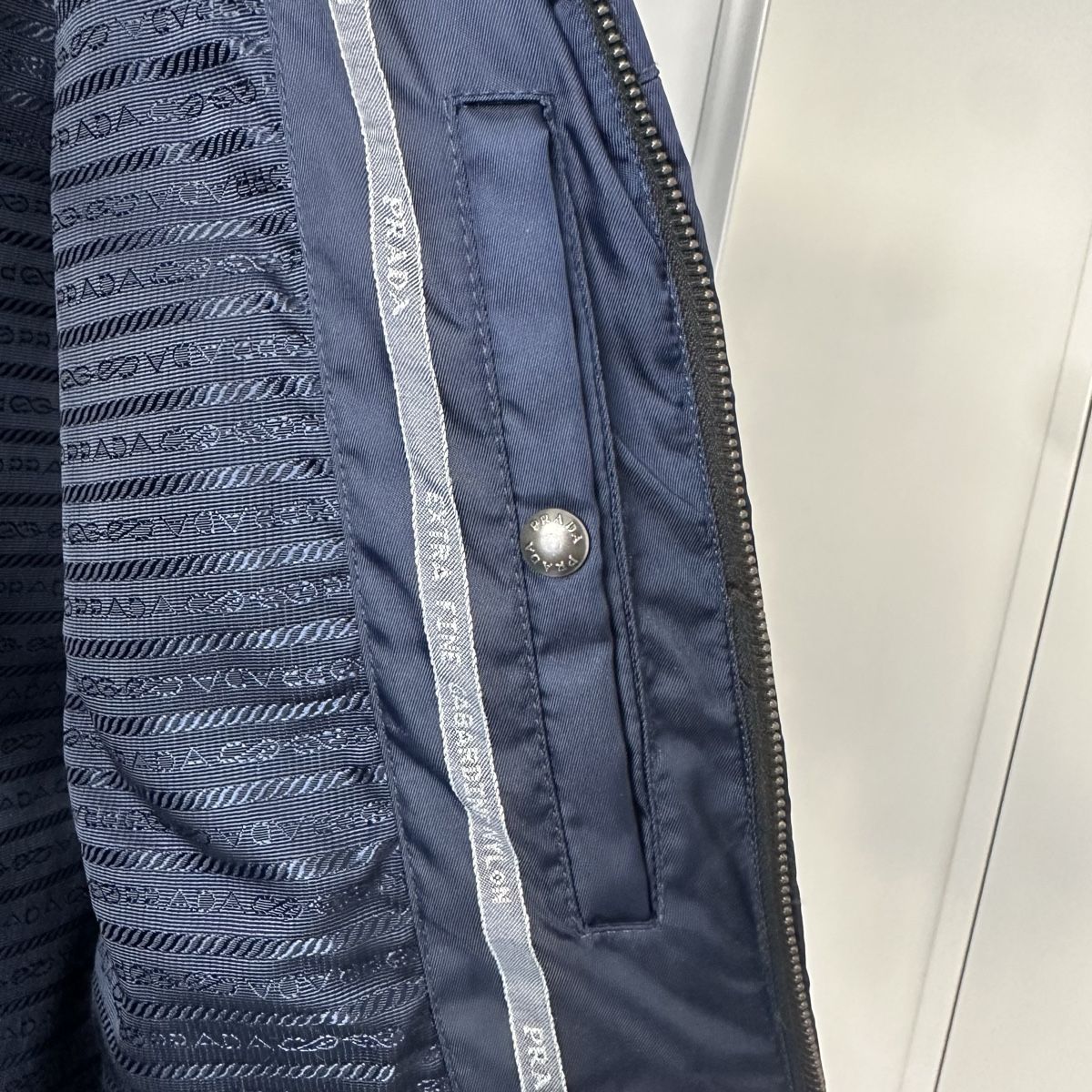 Prada Giacche: Prada Winterjacke / Daunenjacke – Usato da Vaduz venduto da mmo.02 5