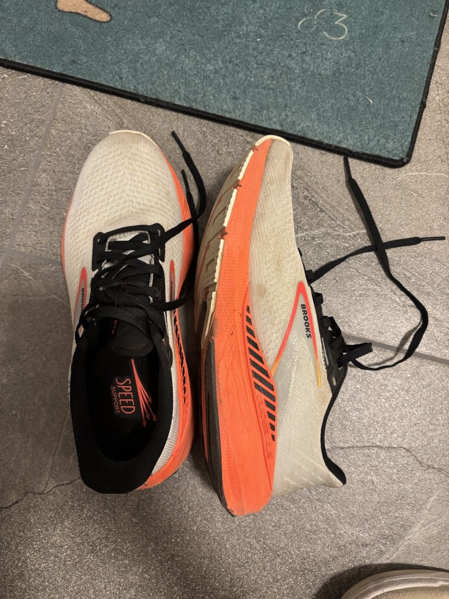 Brooks Chaussures hommes: Laufschuhe Brooks Launch GTS Gr. 38.5 – D'occasion à Oberhofen Thun'see par janine.70