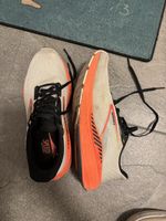 Laufschuhe Brooks Launch GTS Gr. 38.5