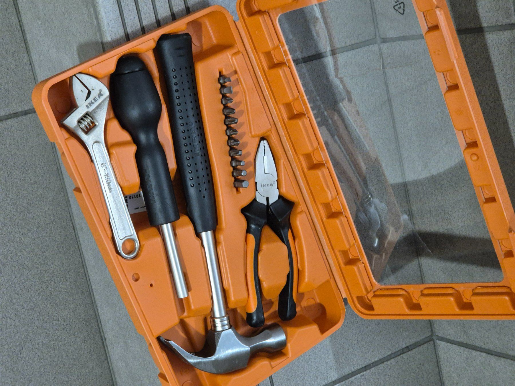 Tous les outils: Werkzeugkasten NEU – Neuf (Voir description) à Fraubrunnen par schlafenKuh 1