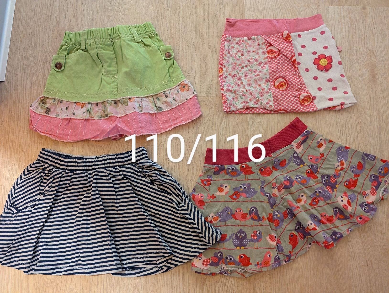 Lotti & Set di vestiti: Kleiderpaket 122/128 – Usato da Nods venduto da BieneS 3