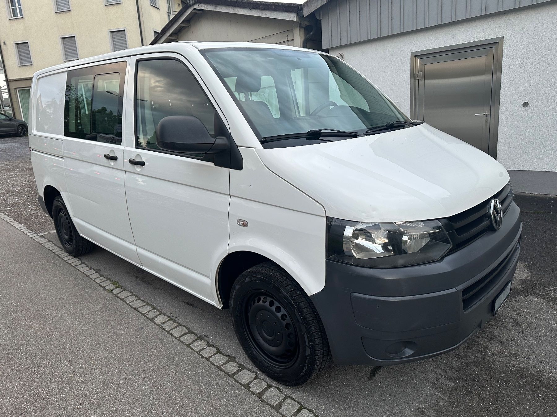 VW Nutzfahrzeuge: *****VW T5 Kombi 2.0 TDI***** – Gebraucht aus St. Gallen von maxi1979 1
