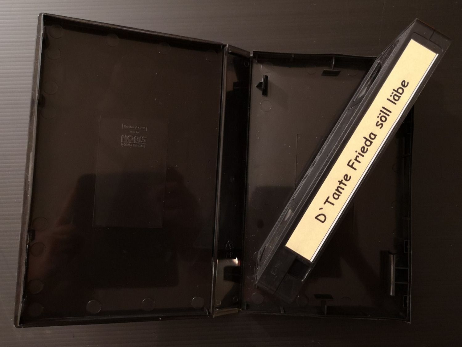 Tutti i VHS: D' Tante Frieda söll läbe – Usato da Liestal venduto da Gitterli01 1