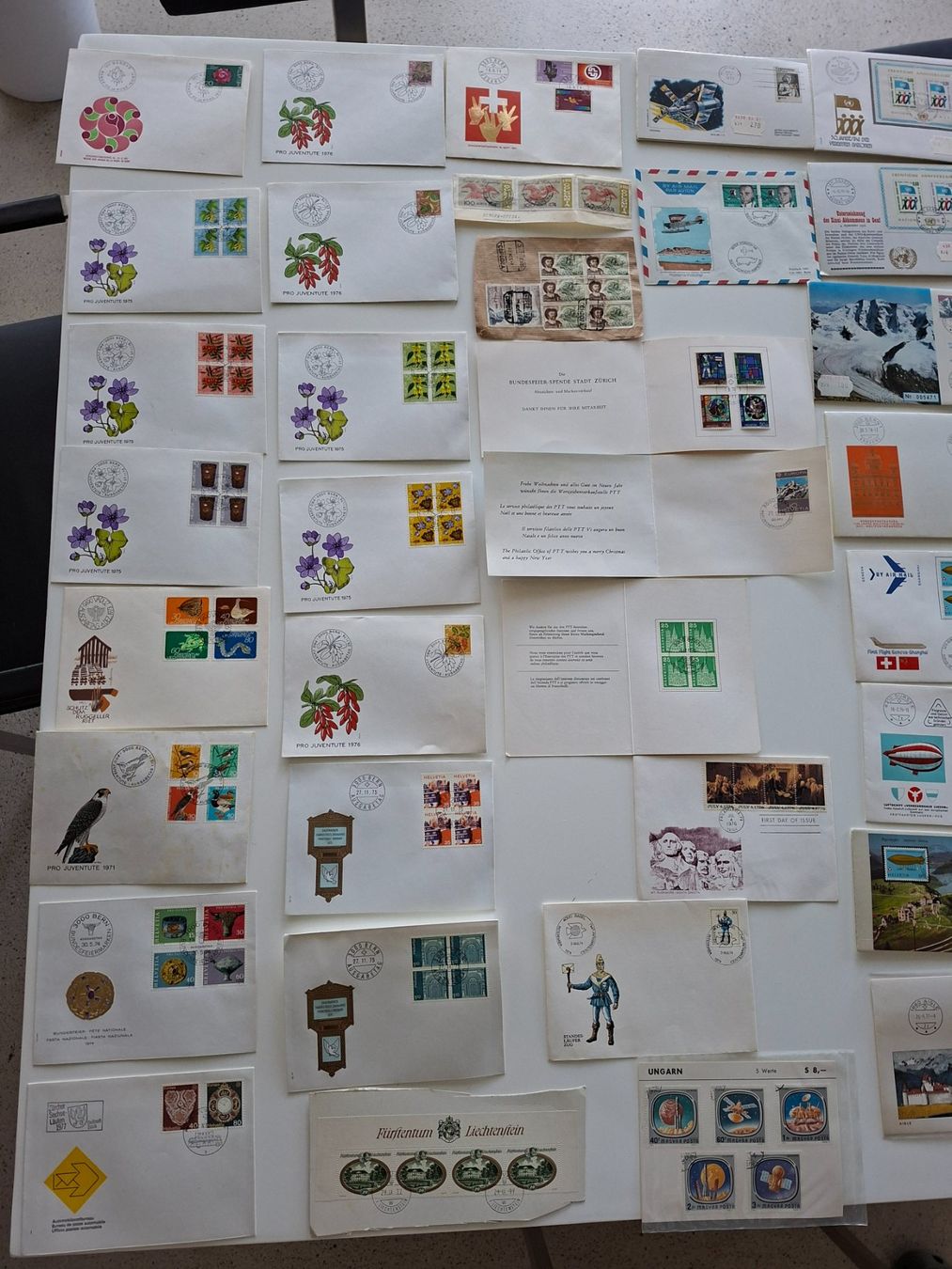 Buste & buste per spedizione: Briefmarken und Sonderbriefmarken – Usato da Schlieren venduto da Pascale07 3