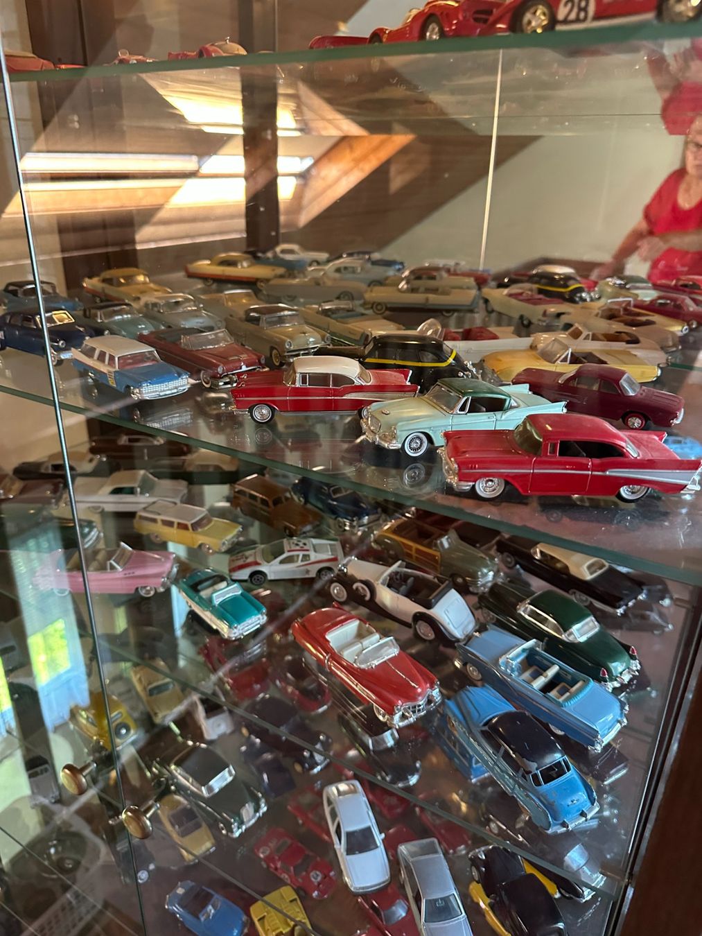 Vitrinen: Glasvitrine mit Autosammlung – Gebraucht aus Bättwil von paul74 1
