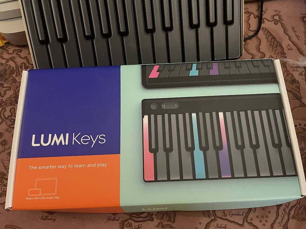 Musikinstrumente: ROLI LUMI Keys  clavier MIDI + Snapcase – Neu und originalverpackt aus Lausanne von RichardBorges 1