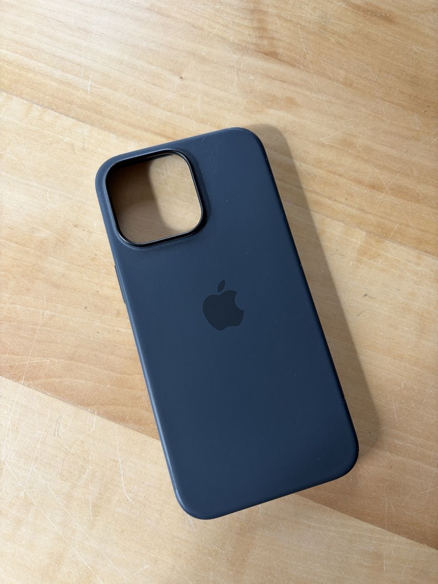 Apple Covers & Schutzfolien: iPhone 15 Pro Max cover  – Gebraucht aus Bern von EkatKhat