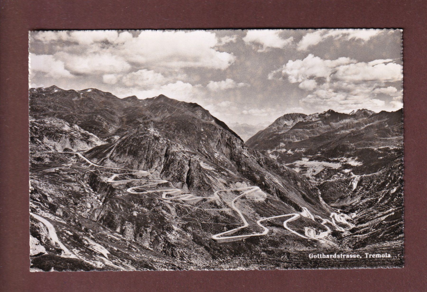 Cartoline postali: Gotthardstrasse - TREMOLA – Usato da Pully venduto da nicecards-shop