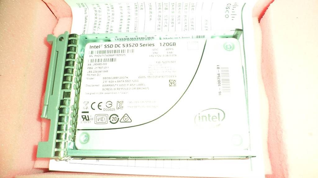 Dischi rigidi: Intel SSD S3520 Serie 120 GB – Usato da Effretikon venduto da Renbrun 2