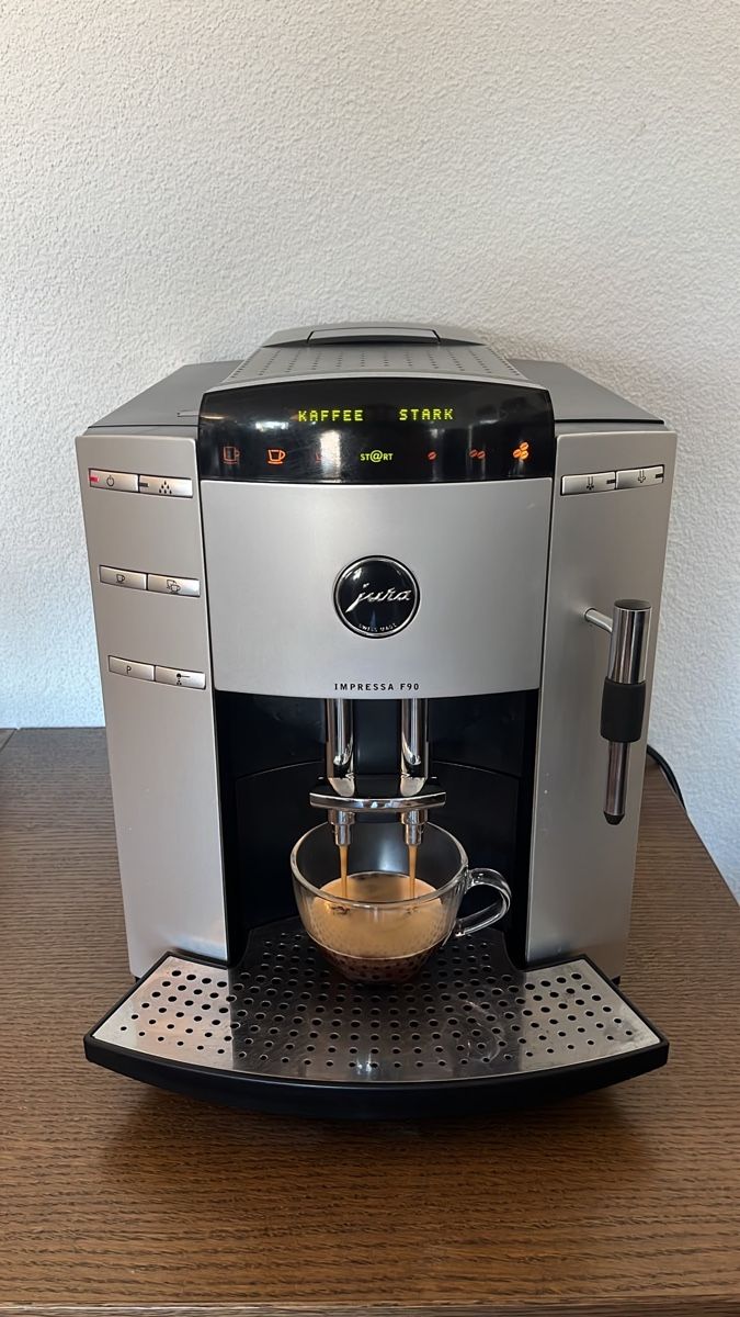 Jura Kaffeemaschinen & Espressomaschinen: Jura F90 – Gebraucht aus Root von PartsH.H