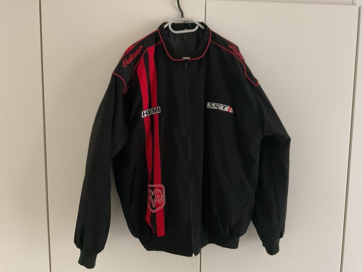 Dodge Jacken: Dodge Challenger SRT8 Jacke – Gebraucht aus Döttingen von Fredy61