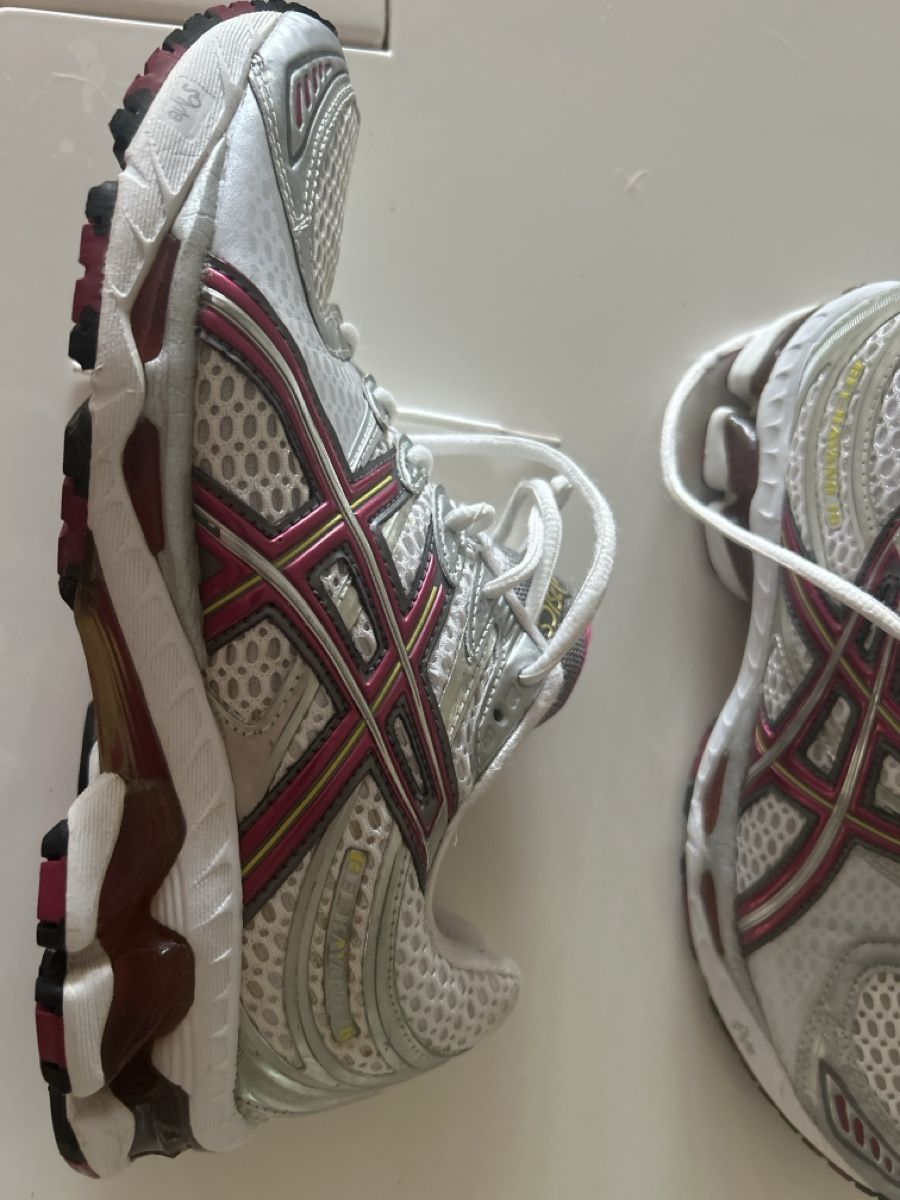 Asics Scarpe da donna: Asics Gel-Kayano Laufschuh, 40 – Usato da Jenins venduto da Pocahontas013 3