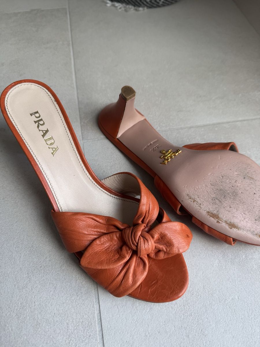 Prada Scarpe da donna: Prada Sandaletten orange, Leder  – Usato da Root venduto da schnaeppliprise 1